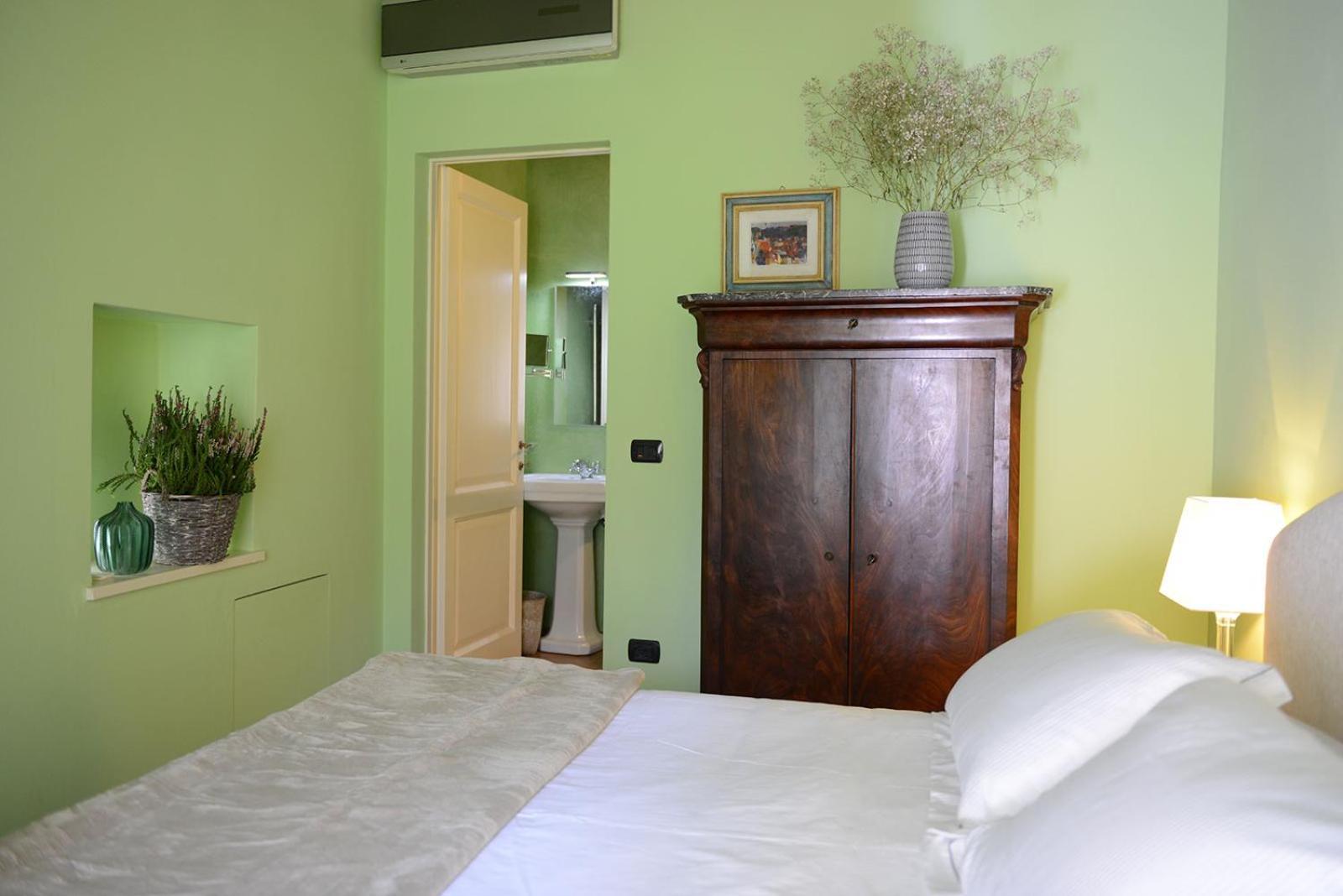 Ai Santinelli Bed & Breakfast Vorno Room photo