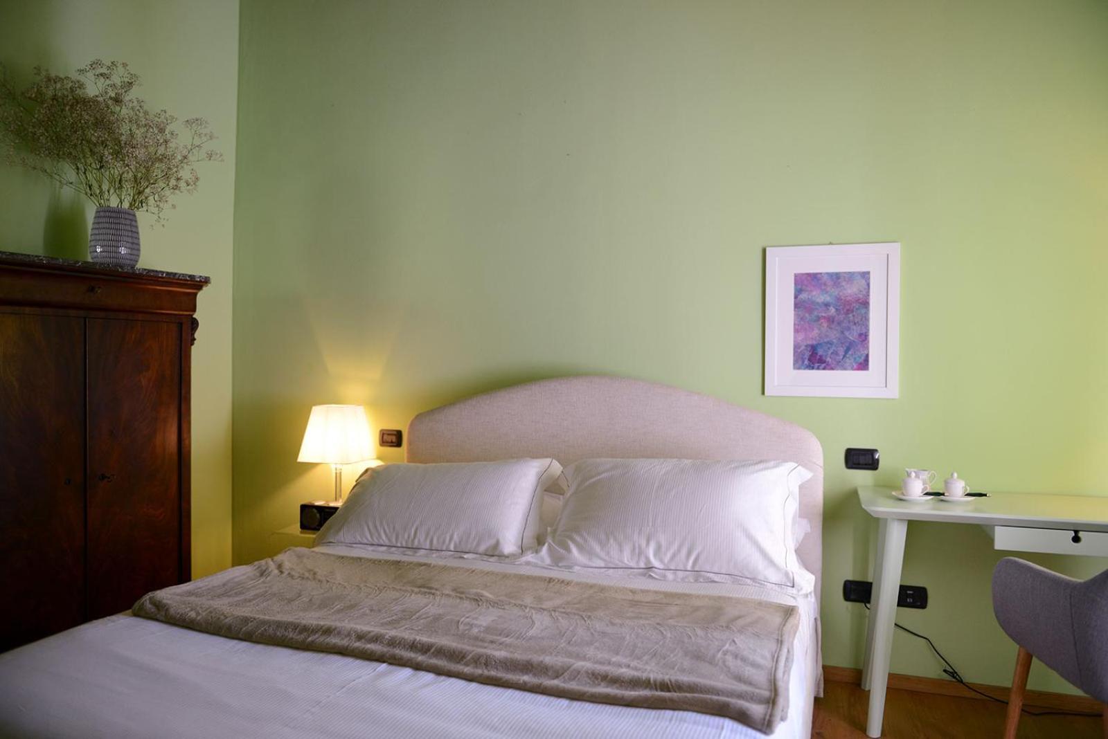 Ai Santinelli Bed & Breakfast Vorno Room photo